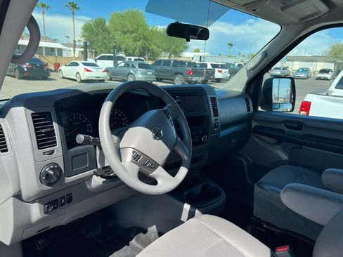 Used 2020 Nissan NV 3500 S RWD image 10