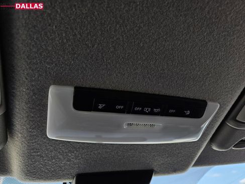 New 2025 Nissan Kicks Play S image 23