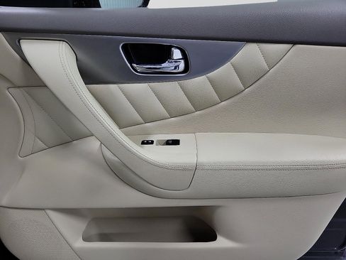 Used 2017 INFINITI QX70 AWD image 16