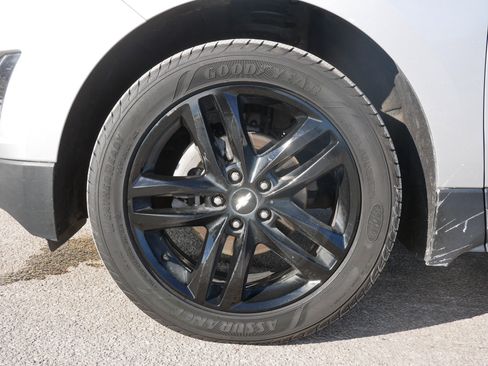 Certified 2020 Chevrolet Equinox LT w/ Sport Edition image 7