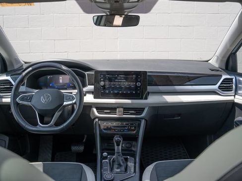 Used 2025 Volkswagen Taos SE w/ Panoramic Sunroof Package AWD/4WD image 21