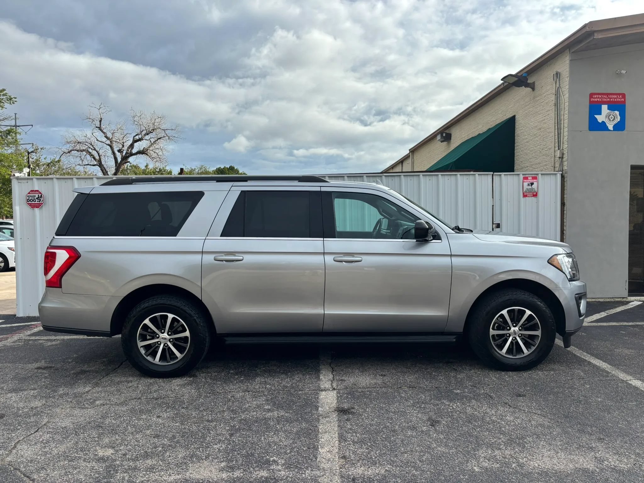 Used 2021 Ford Expedition Max XL AWD/4WD image 14