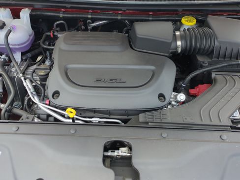 New 2026 Chrysler Pacifica Select FWD image 21