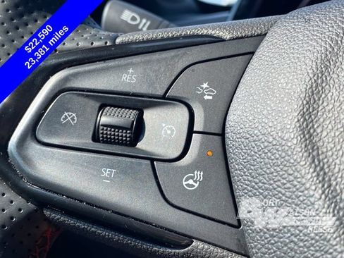 Used 2025 Chevrolet Trax RS w/ Driver Confidence Package FWD image 27