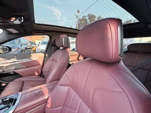Used 2023 BMW 760i xDrive w/ Luxury Rear Seating Package AWD/4WD image 21