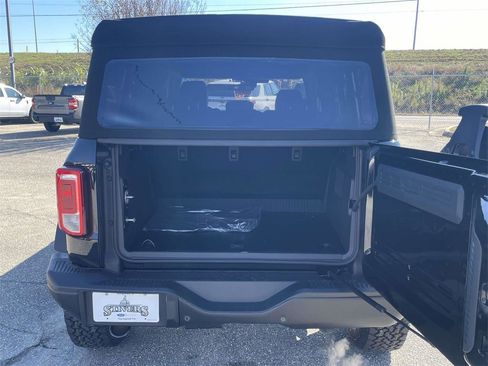 New 2025 Ford Bronco Big Bend w/ Black Diamond Package image 10
