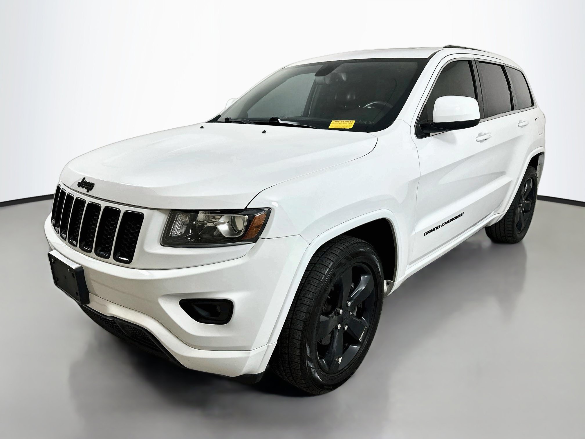 Used 2014 Jeep Grand Cherokee Altitude AWD/4WD image 3