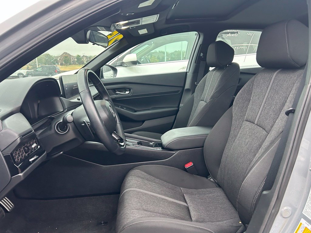 Used 2025 Honda Accord Sport image 6