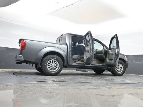 Used 2017 Nissan Frontier SV w/ SV Value Truck Package RWD image 31