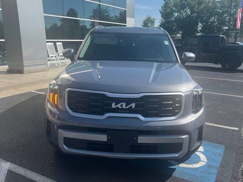Used 2025 Kia Telluride S AWD/4WD image 4