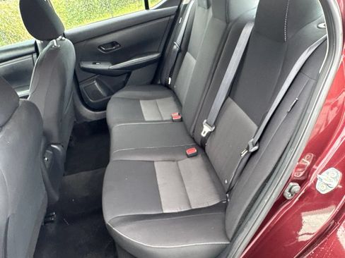 Used 2024 Nissan Sentra SV FWD image 31