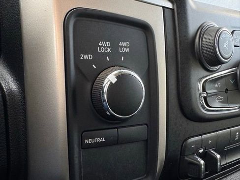 Certified 2015 RAM 3500 Big Horn image 41