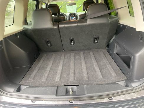 Used 2015 Jeep Patriot High Altitude AWD/4WD image 22