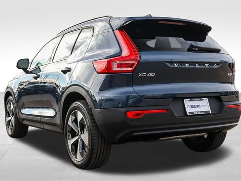 New 2026 Volvo XC40 B5 Plus w/ Protection Package Premier AWD/4WD image 7