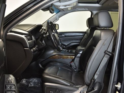 Used 2019 Chevrolet Tahoe LT image 10