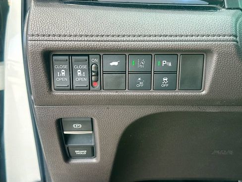 Used 2019 Honda Odyssey Elite image 11