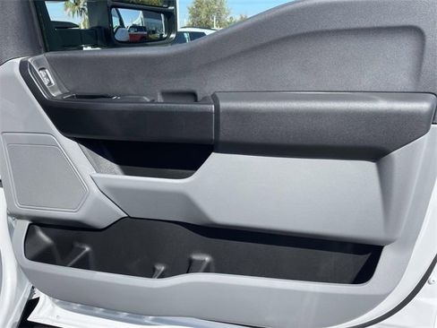New 2025 Ford F550 4x4 Regular Cab Super Duty image 21