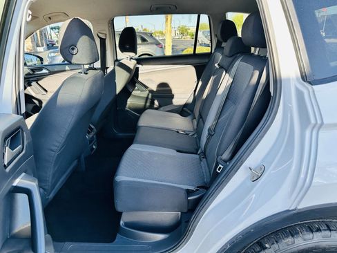 Used 2019 Volkswagen Tiguan S image 19