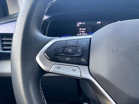 Used 2022 Volkswagen Taos SE image 22