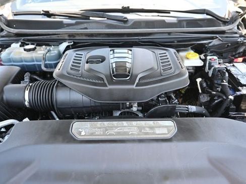 Used 2024 Jeep Wagoneer Series II AWD/4WD image 15