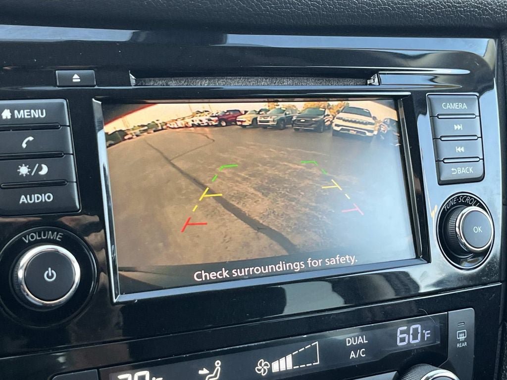 Used 2020 Nissan Rogue SV FWD image 32