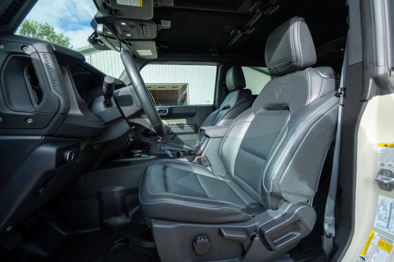Used 2025 Ford Bronco Badlands AWD/4WD image 15