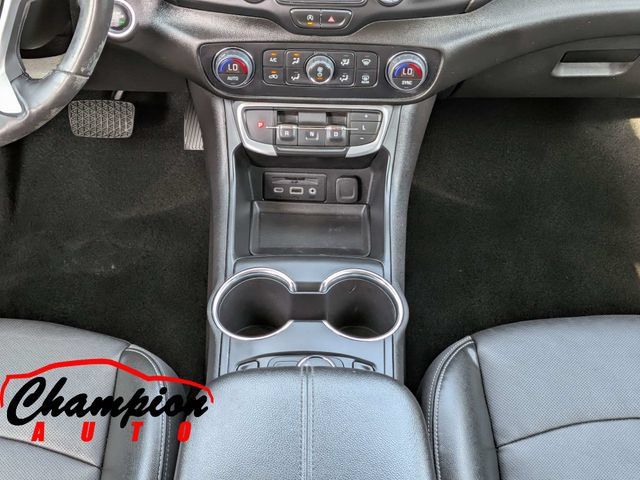 Used 2022 GMC Terrain SLT w/ Infotainment Package II FWD image 23