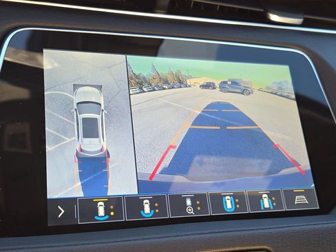 Used 2019 Cadillac XT4 Sport image 29