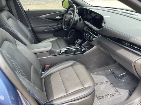 Used 2025 Buick Envista Sport Touring w/ Convenience I Package FWD image 17