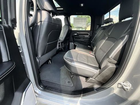New 2026 RAM 3500 Laramie AWD/4WD image 30