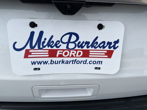 Certified 2024 Ford Expedition Max Platinum image 11