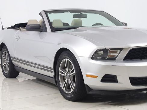 Used 2011 Ford Mustang Premium w/ 201A Rapid Spec Order Code RWD image 36