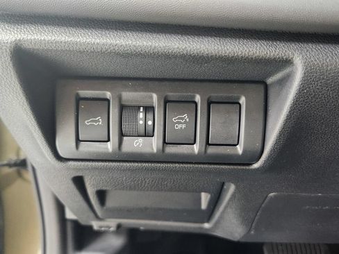 Certified 2024 Subaru Outback Limited AWD/4WD image 25