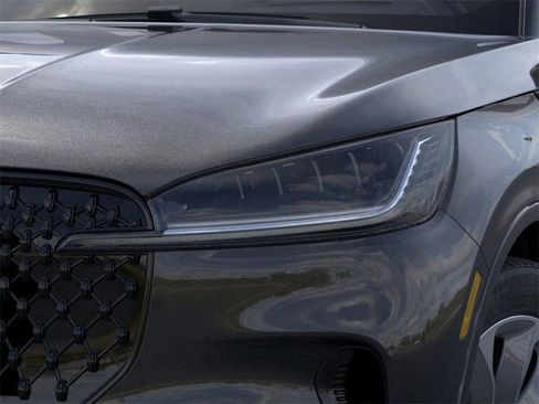 New 2025 Lincoln Aviator Premiere w/ Jet Appearance Package image 36