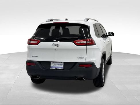 Used 2015 Jeep Cherokee Latitude AWD/4WD image 7