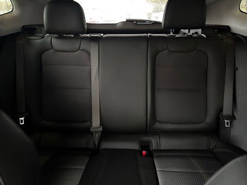 Used 2025 Chevrolet Trax LT image 36