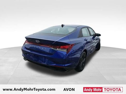 Used 2021 Hyundai Elantra SEL w/ Convenience Package image 6