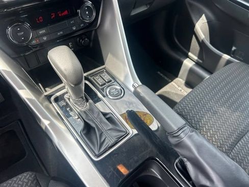 Used 2024 Mitsubishi Eclipse Cross LE AWD/4WD image 25