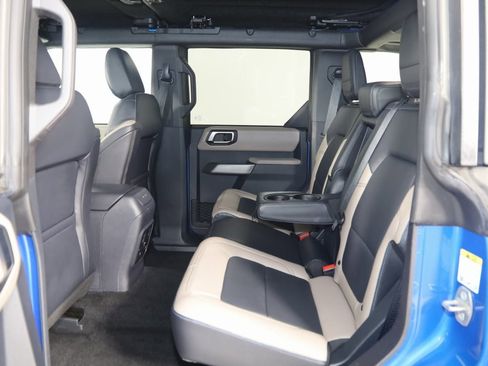 Used 2022 Ford Bronco Wildtrak image 56