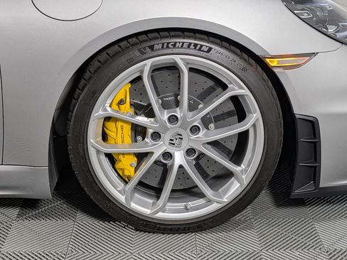 Certified 2021 Porsche 718 Boxster Spyder image 14