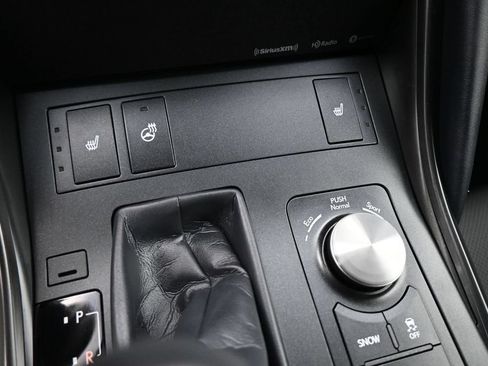 Used 2025 Lexus IS 350 F Sport RWD image 12