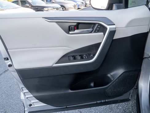 Certified 2023 Toyota RAV4 XLE Premium image 16