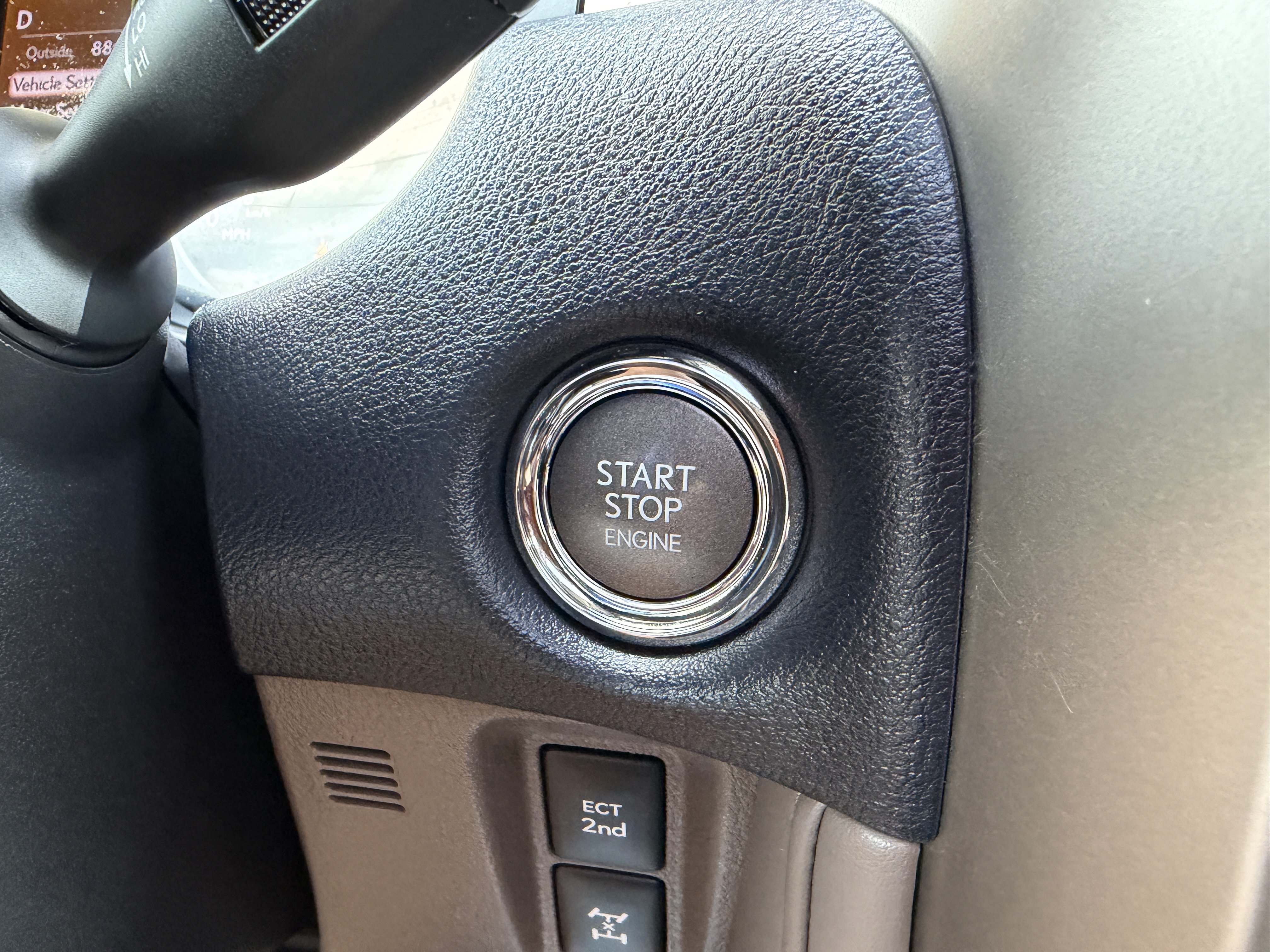 Used 2020 Lexus GX 460 Luxury w/ Accessory Package AWD/4WD image 19
