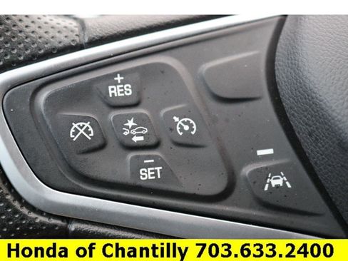 Used 2022 Chevrolet Equinox LT w/ LPO, Floor Liner Package image 13