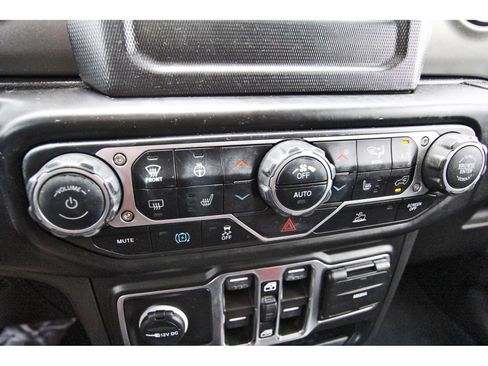 Used 2023 Jeep Wrangler Unlimited w/ Cold Weather Group AWD/4WD image 27