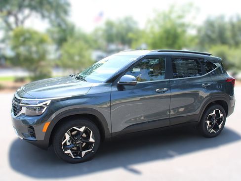 New 2026 Kia Seltos EX FWD image 14