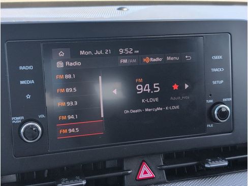 Used 2024 Kia Sportage LX image 13