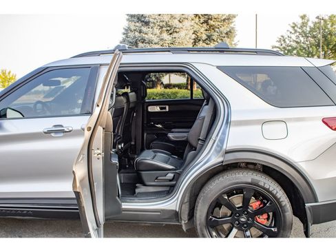 Used 2021 Ford Explorer ST w/ ST Street Pack AWD/4WD image 17