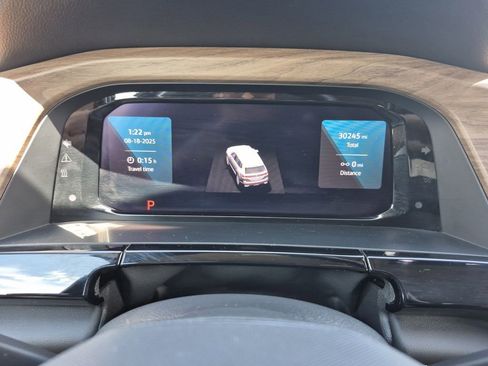 Used 2024 Volkswagen Atlas SE image 20