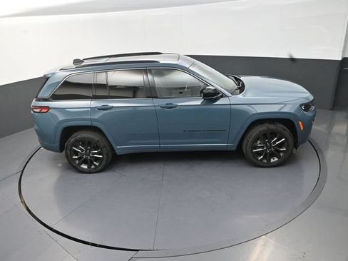 New 2026 Jeep Grand Cherokee Limited AWD/4WD image 18